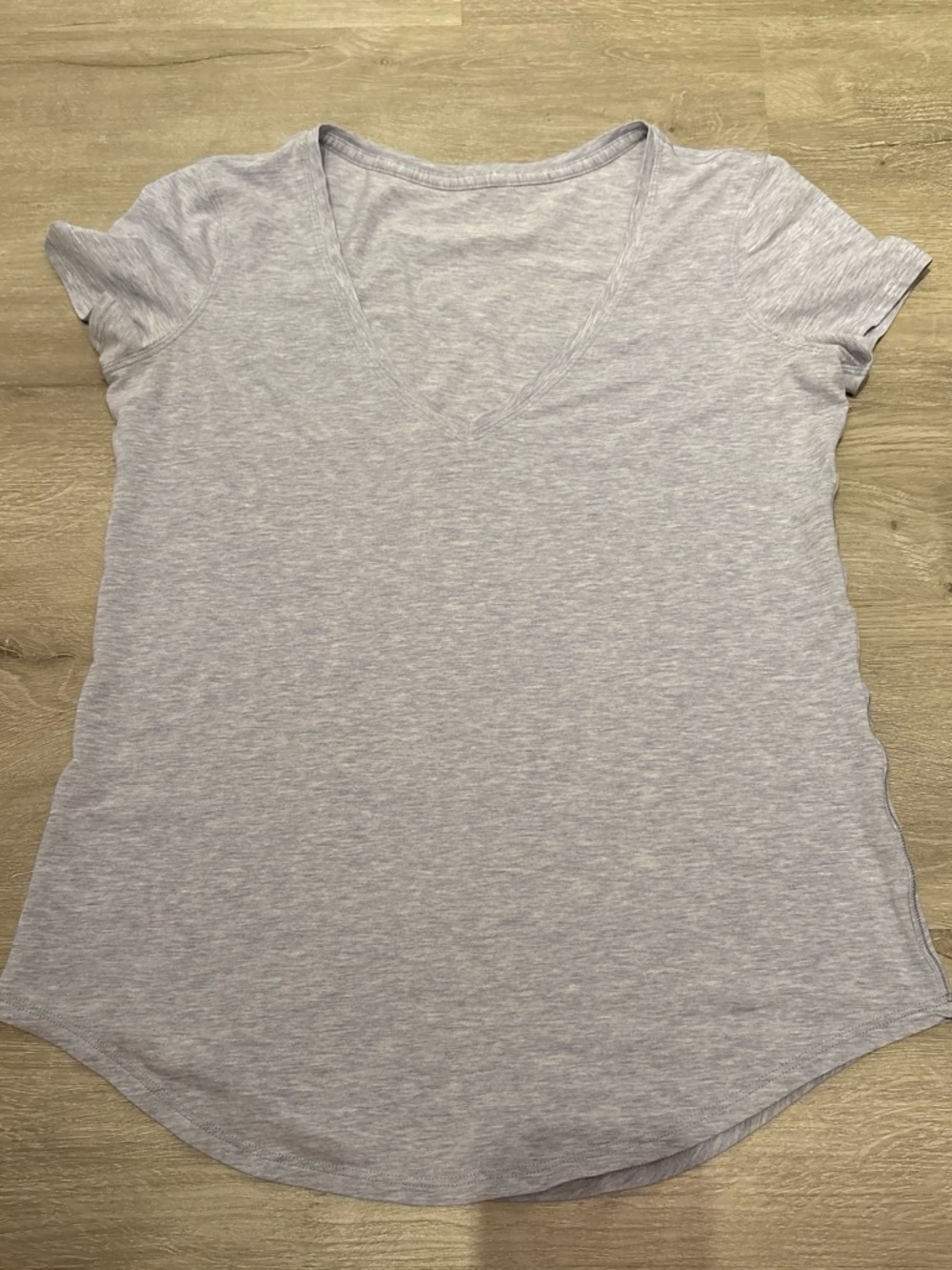 lululemon athletica Light Heather purple V-Neck Short Sleeve Tee